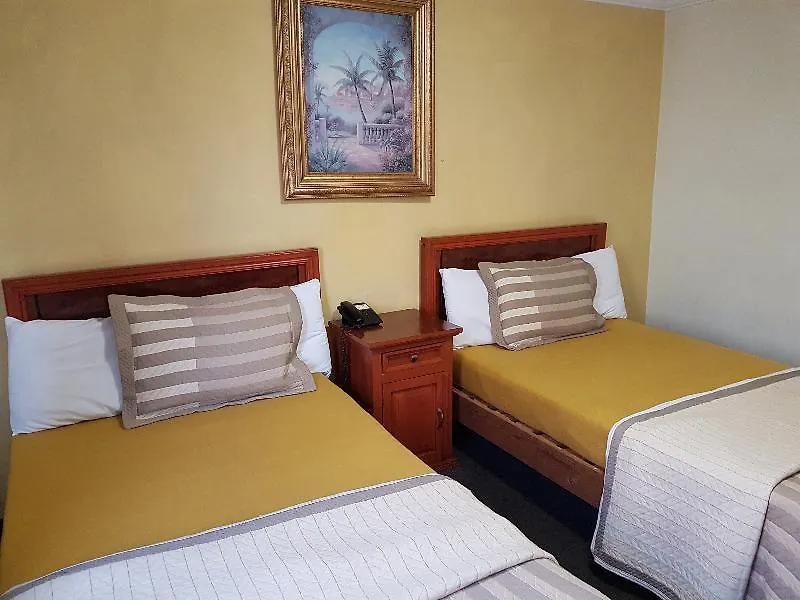 Hotel Las Pergolas 과달라하라