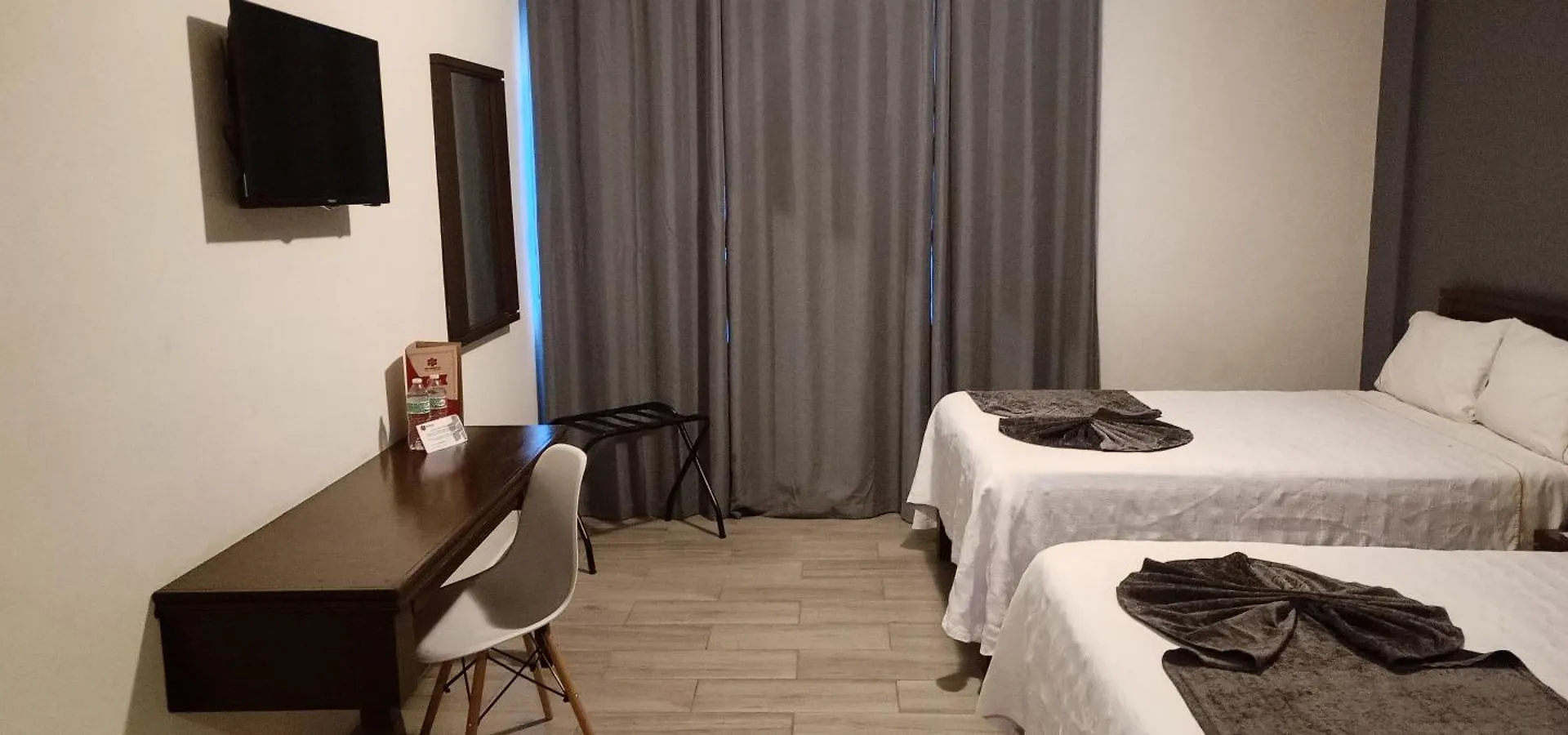 Hotel Las Pergolas 과달라하라