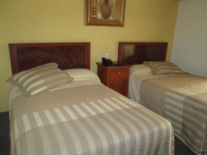 Hotel Las Pergolas 과달라하라