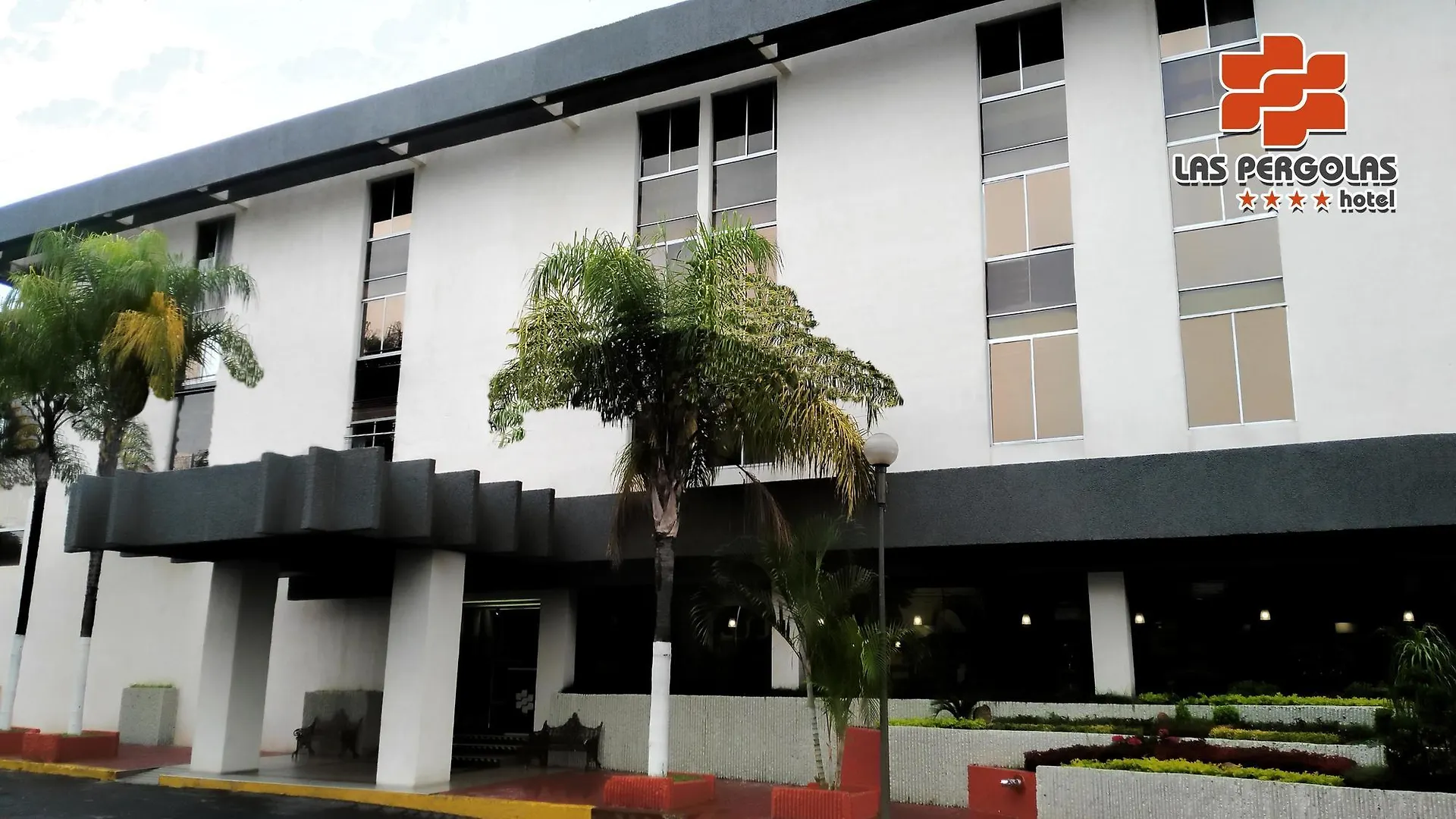 Hotel Las Pergolas 과달라하라
